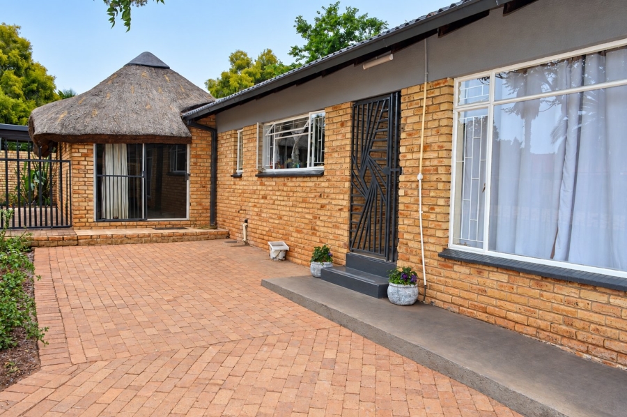 4 Bedroom Property for Sale in Doringkruin North West